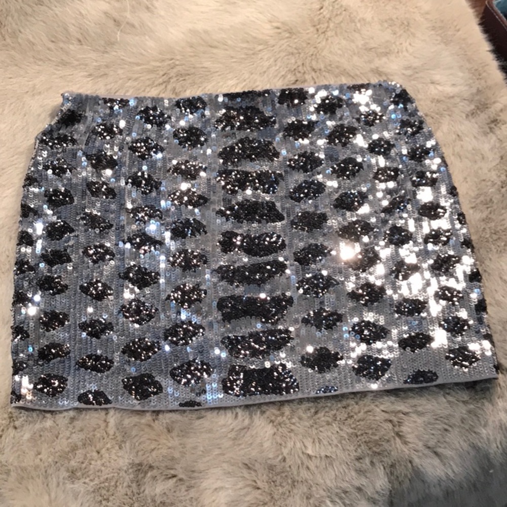 PARTY SKIRT!! EXPRESS Sequence Skirt Size Small